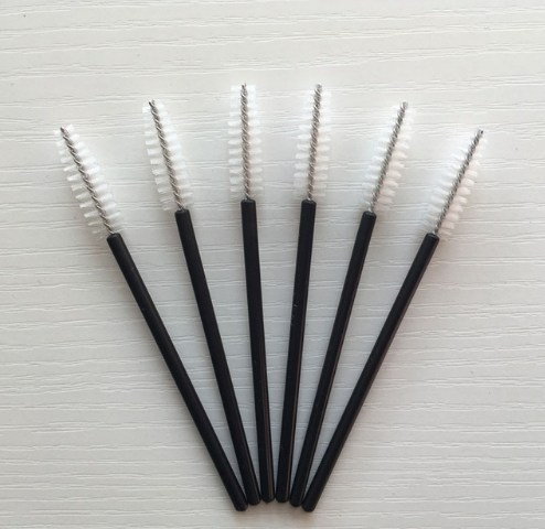 Lot de 50 brosses mascara jetables - Idéales pour le lifting de cils, les extensions de cils et les sourcils - Entretien Lash Lift et Extensions de Cils | Pack of 50 disposable mascara brushes - Ideal for lash lift, eyelash extensions, and brow brushing - Lash Lift and Eyelash Extensions Maintenance
