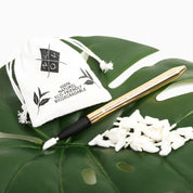 NovoBrush avec Novotip - Brosse à Mascara Réutilisable avec Manche en Or - 100 Novotip - Embouts Applicateurs sans Peluche, sans Plastique, Écologiques et Biodégradables pour Lash Lift et Extensions de Cils | NovoBrush with Novotip - Reusable Mascara Brush with Gold Handle - 100 Novotip - Lint-free, Plastic-free, Eco-friendly, and Biodegradable Applicator Tips for Lash Lift and Eyelash Extensions