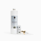 Shampooing pour cils et sourcils - Spécialement conçu pour les peaux sensibles. Formule sans parabène ni huile. Produit vegan, fabriqué au Québec. Disponible en formats d'un litre et de 50 ml. Nettoie en douceur et laisse une sensation de fraîcheur. Parfait pour les extension de cils et pour un usage quotidien ou régulier!