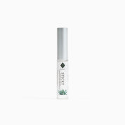 Colle Lash Lift STICKY Adhesive, facile à appliquer en 2 à 3 mouvements. Formulée avec des ingrédients de haute qualité, elle offre une adhérence supérieure et garantit des résultats professionnels de qualité. 100% végétalienne, sans formaldéhyde, sans parabène et non testée sur les animaux. Optez pour notre colle rehaussement de cils STICKY Adhesive et assurez-vous des résultats de qualité professionnelle tout en respectant vos valeurs éthiques et environnementales